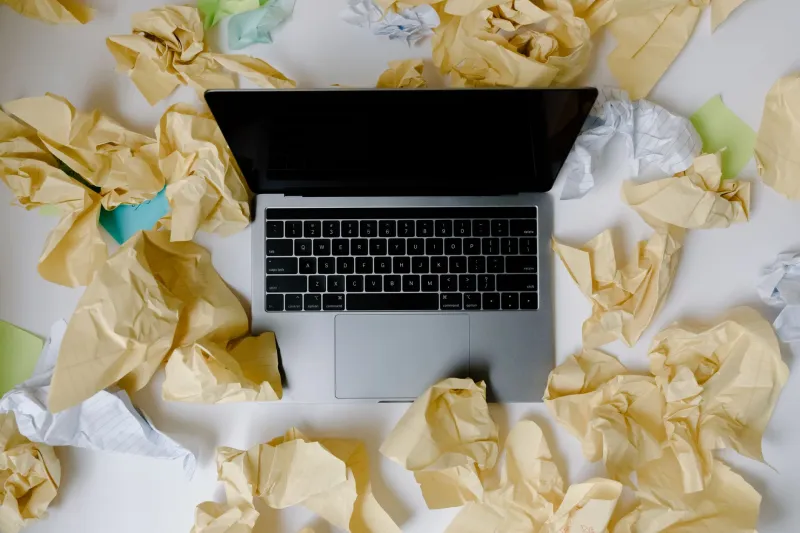 Your Bookmarks Bar Is a Graveyard (And It's Killing Your Focus)